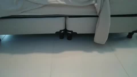 enzoleozi1991 online show from February 25, 10:13 pm