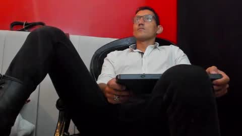 Enzo Pratt online show from March 9, 3:43 am