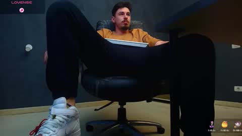 EnzoRace online show from October 14, 7:55 am