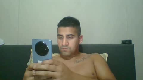 Snapshot of enzoron chatting on January 21, 4:21 am enzoron online show from January 21, 4:21 am
