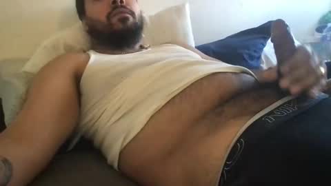 Snapshot of epicnutsz chatting on January 27, 5:04 pm epicstrokesz online show from January 27, 5:04 pm