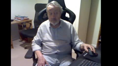 erasmus_d online show from January 30, 5:39 pm