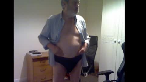 erasmus_d online show from October 15, 5:36 pm