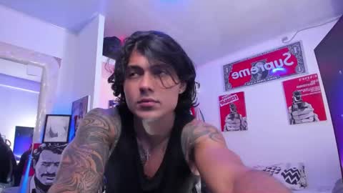 Tht BOSS Eren online show from October 21, 7:50 pm