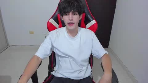 eren_tatakae online show from April 27, 2:09 am