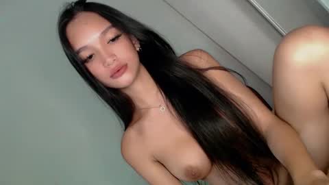 Snapshot of eres_guapa chatting on January 28, 10:45 pm Elisa online show from January 28, 10:45 pm