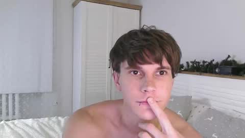 Eric Crush online show from December 17, 4:41 am