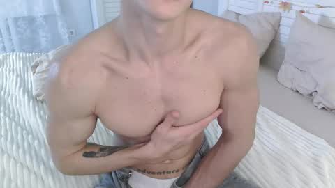 Eric Crush online show from October 22, 7:33 am