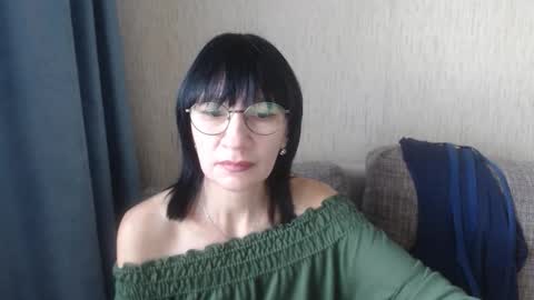 ericablack8 online show from October 1, 1:21 pm