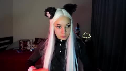 Erica online show from December 27, 5:05 pm