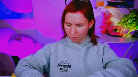 ericapotter online show from May 14, 3:43 pm