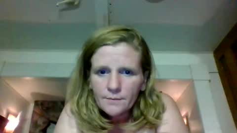 Snapshot of ericas080625 chatting on September 30, 6:57 am EazyE MattyDaddy online show from September 30, 6:57 am