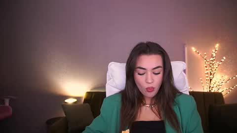 Snapshot of ericasin chatting on September 22, 6:17 am Erica online show from September 22, 6:17 am