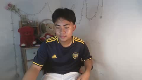 erick_cummer30 online show from April 16, 6:13 am