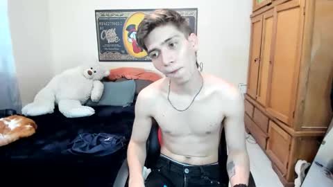 erick_de_rossee online show from May 12, 8:51 pm