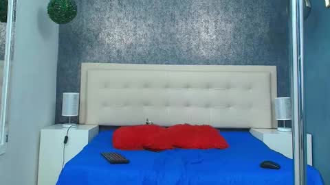   online show from November 9, 5:33 am