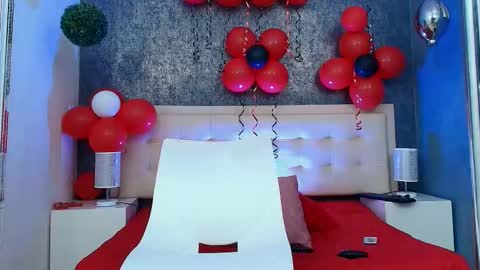   online show from February 8, 5:11 am