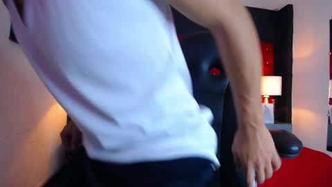 ERICK TORRES online show from January 6, 7:18 pm