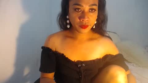 erika_madrigal online show from January 21, 12:57 am
