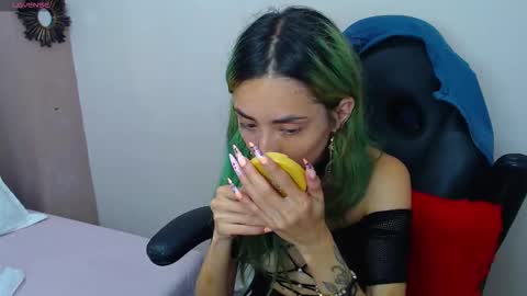 E R I K A - SAGITARIO..... online show from November 21, 2:09 am