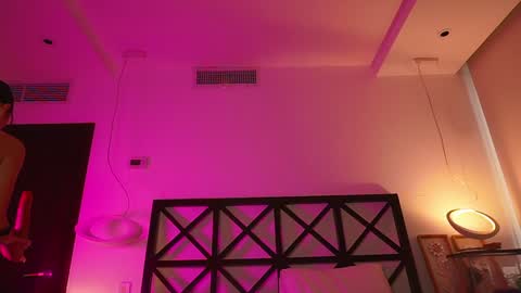 Venus Skye online show from October 2, 8:40 pm