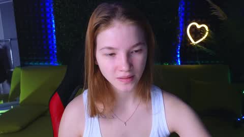 Snapshot of erikabrian chatting on December 3, 1:36 am erikabrian online show from December 3, 1:36 am