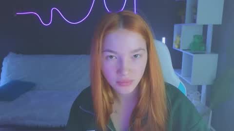 Snapshot of erikabrian chatting on September 13, 1:41 am erikabrian online show from September 13, 1:41 am