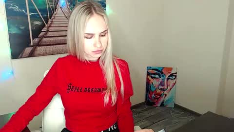 Erika online show from September 9, 3:01 pm