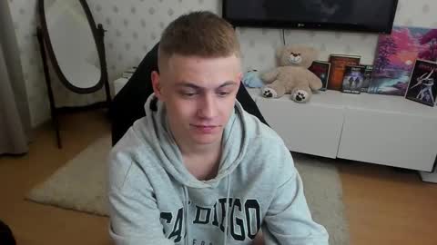 Max online show from October 9, 12:16 am