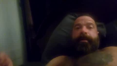 Snapshot of ernestdom123 chatting on January 8, 9:32 am Hmmmhmmmm online show from January 8, 9:32 am
