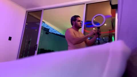 April online show from September 17, 11:41 pm