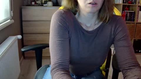Melissa   online show from February 17, 6:17 pm