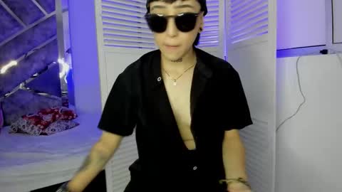 Eryx online show from November 22, 2:59 pm