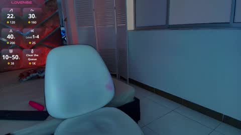 Eryx online show from October 18, 4:22 pm