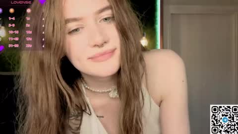 EshleGreen online show from April 15, 7:58 pm