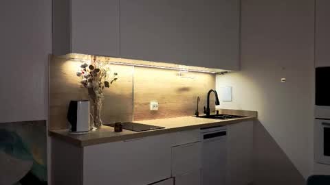 EshleGreen online show from February 27, 9:07 pm