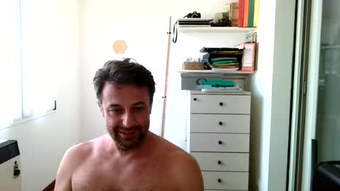 esibizionista 91 online show from July 8, 9:02 am