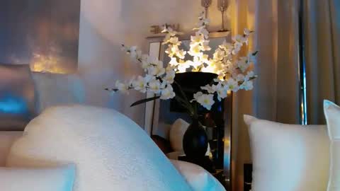 Esther online show from March 11, 9:48 pm