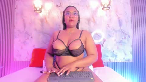esmeralda online show from February 1, 9:11 am