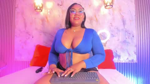 esmeralda online show from January 28, 9:08 am