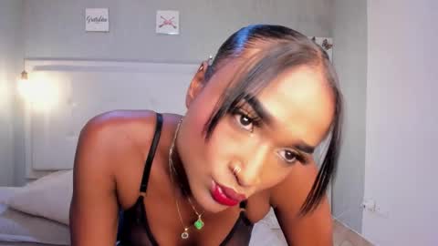 esmeraldanyx online show from September 25, 9:11 pm