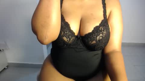 Esme online show from September 20, 12:41 pm