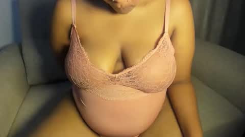 Esme online show from September 25, 10:17 pm