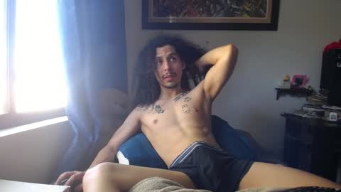 Esnider online show from January 29, 9:07 pm
