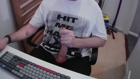 Morph online show from February 5, 9:07 pm