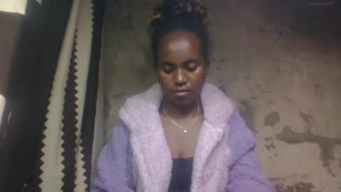 estanie online show from September 30, 8:19 pm