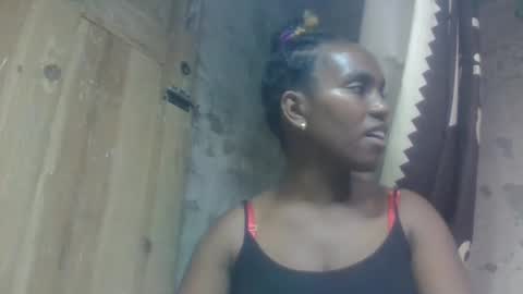 estanie online show from October 4, 7:00 pm