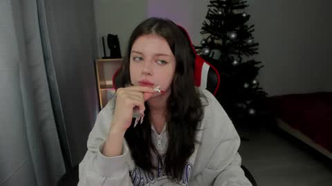 esteria online show from January 12, 3:07 am