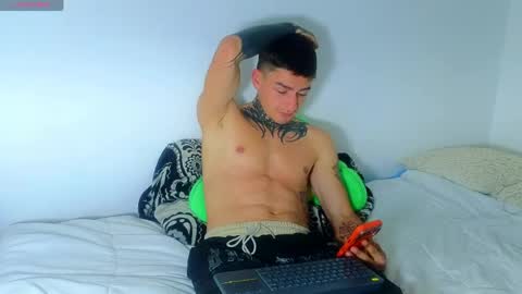 Esteban independent model online show from May 20, 10:16 pm