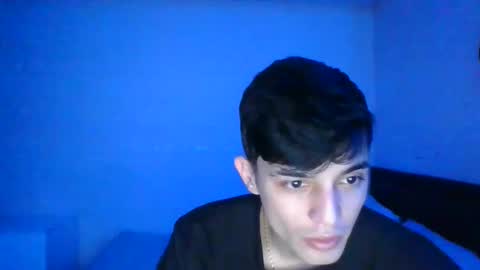 estebankit0 online show from January 25, 8:53 pm